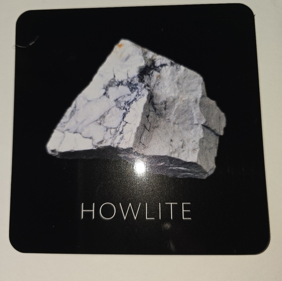 🐰 SALE🐰 8mm Howlite Bracelet - Picture 7 of 8